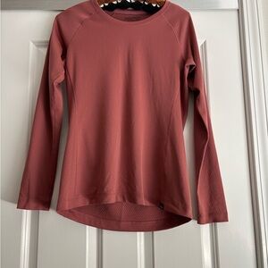 Patagonia- Women’s Capilene Midweight top